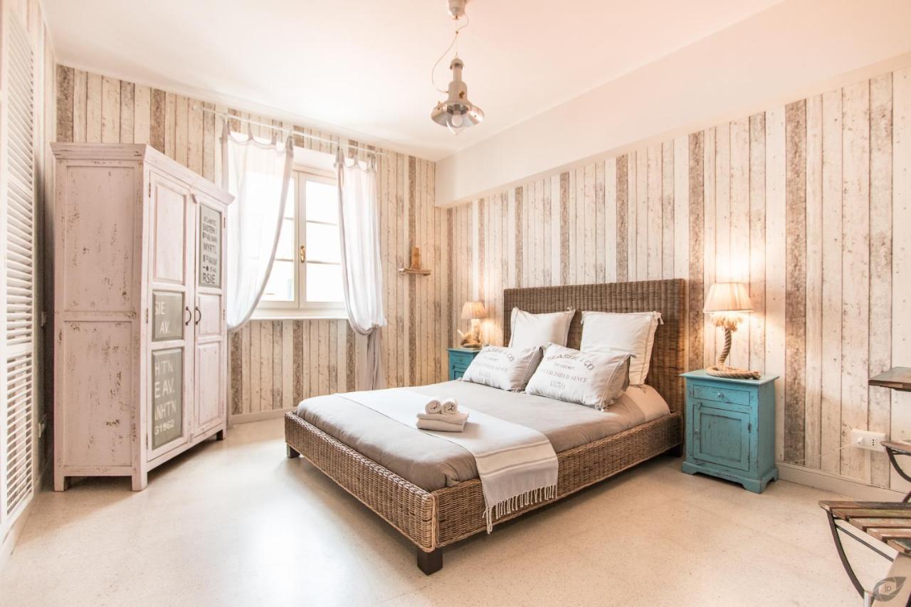 Le Pietrasantine - Centro Storico Bed & Breakfast Pietrasanta
