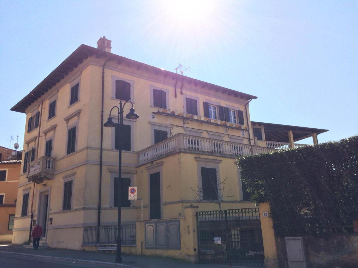 Le Pietrasantine - Centro Storico Bed & Breakfast *