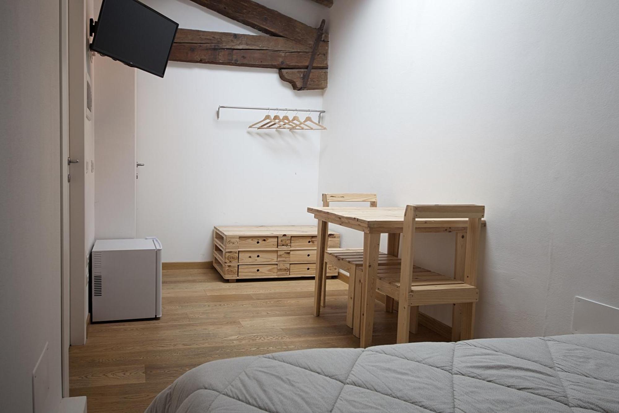Le Pietrasantine - Centro Storico Bed & Breakfast *