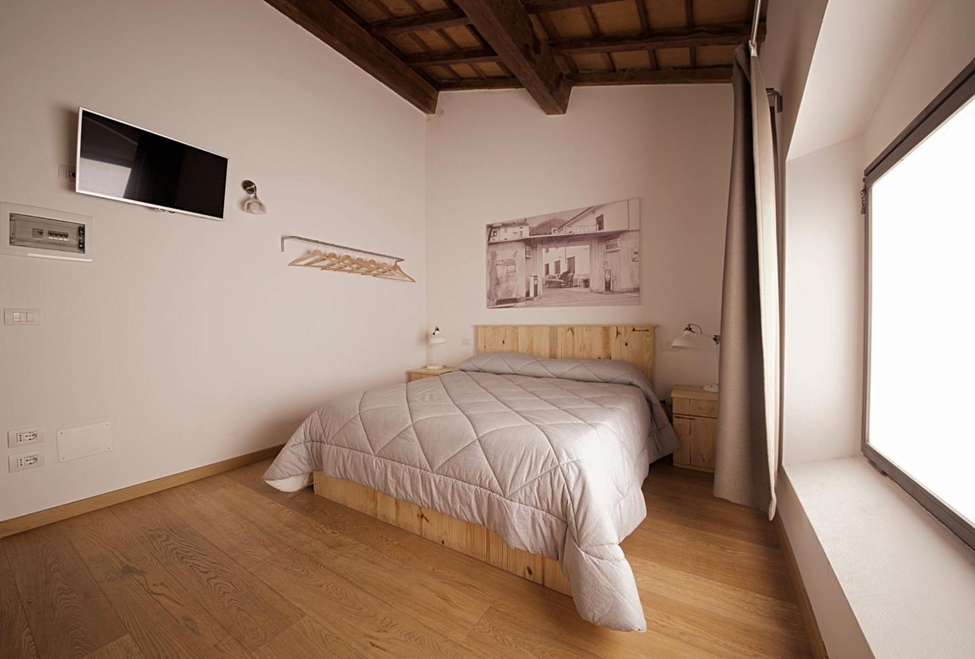 Bed & Breakfast Le Pietrasantine - Centro Storico *